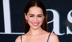 Emilia Clarke espera que seu personagem de 'Invasão secreta' fique por aí no MCU